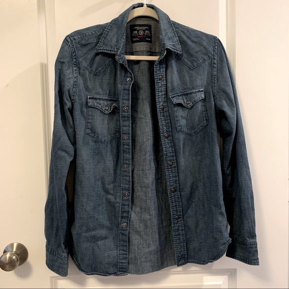AE Denim Button Down Vintage Fit - Picture 1 of 5
